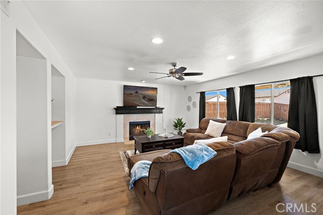 Detail Gallery Image 19 of 45 For 23023 Harbor Seal Ct, Wildomar,  CA 92595 - 4 Beds | 2/1 Baths