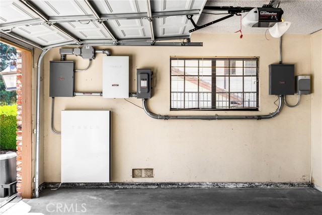 37308 Ironwood Drive, Yucaipa CA: https://media.crmls.org/medias/f9c5cefe-e734-4ab6-bb6f-c97025c9a148.jpg