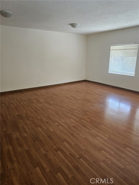 3946 Knobhill Drive, Sherman Oaks CA: https://media.crmls.org/medias/f9c7366f-8417-47d6-b28e-ef6754c11e96.jpg