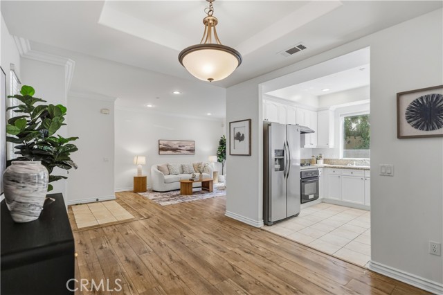 Detail Gallery Image 10 of 41 For 1211 S Golden West Ave #C,  Arcadia,  CA 91007 - 3 Beds | 3 Baths