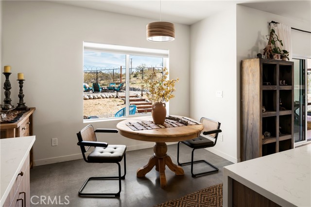 Detail Gallery Image 14 of 74 For 59621 Mesa Dr, Yucca Valley,  CA 92284 - 3 Beds | 3/1 Baths