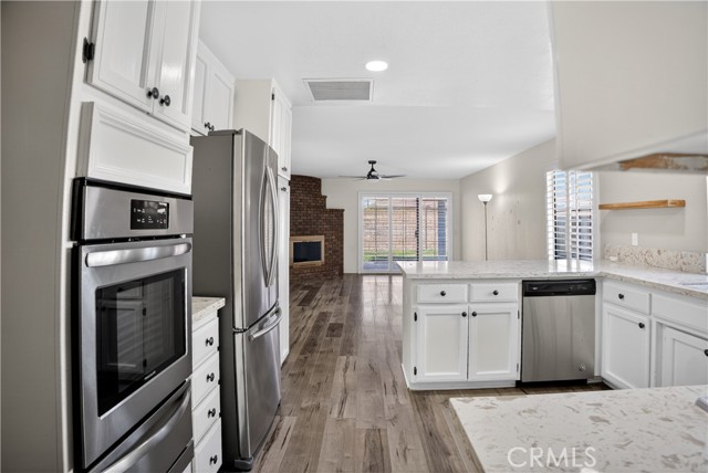 Detail Gallery Image 13 of 38 For 43631 37th, Lancaster,  CA 93536 - 3 Beds | 2 Baths