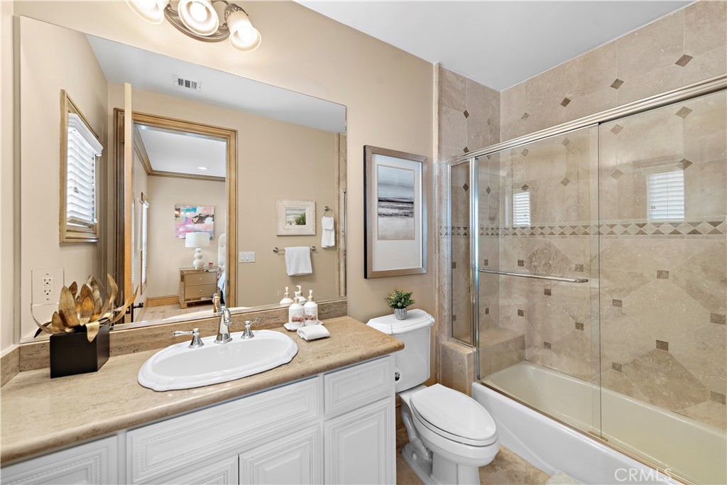 MLS #OC26159628 image #40