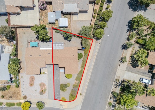 178 Janan Court, Banning CA: https://media.crmls.org/medias/f9c9a42b-db2b-40e2-b81b-08b3babc1419.jpg
