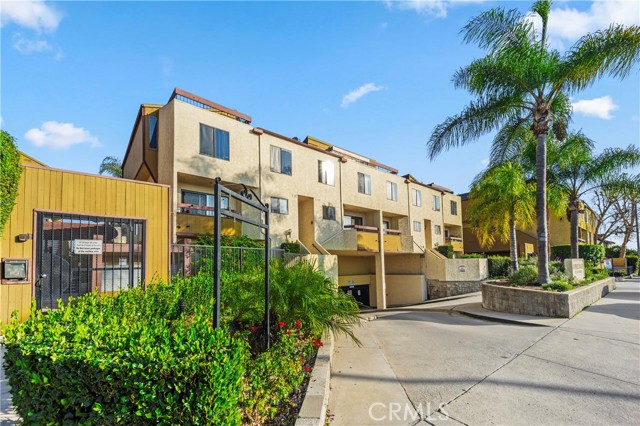 Detail Gallery Image 2 of 25 For 1014 S Marengo, Alhambra,  CA 91803 - 2 Beds | 2/1 Baths