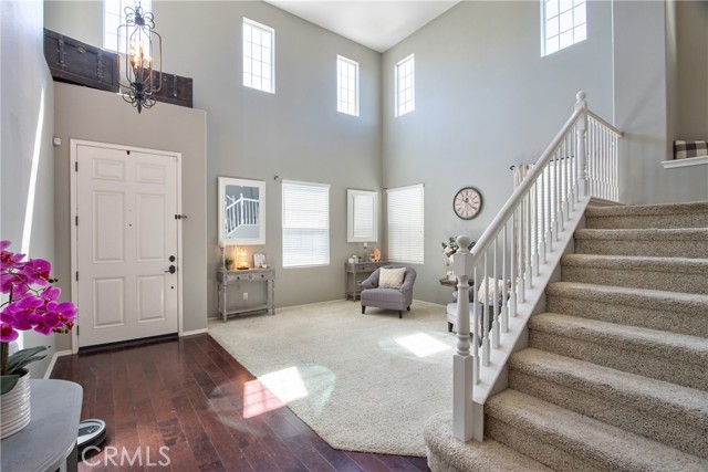 Detail Gallery Image 5 of 51 For 39883 S Creek Cir, Murrieta,  CA 92563 - 5 Beds | 3/1 Baths