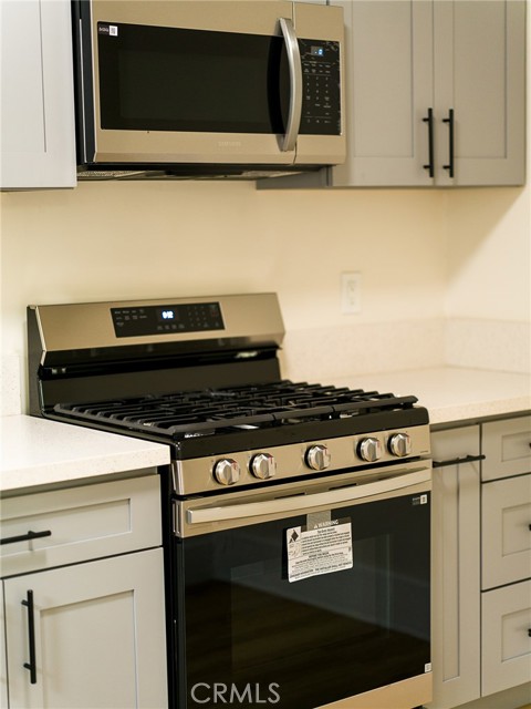 Detail Gallery Image 8 of 59 For 3453 Estrada, Los Angeles,  CA 90023 - 2 Beds | 2 Baths