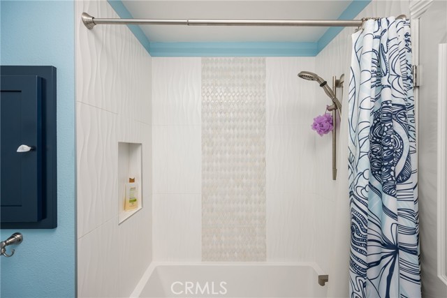 2461 Calle Montella, Tustin CA: https://media.crmls.org/medias/f9cc3d40-bf2b-49a5-ad89-cd31a354a55b.jpg