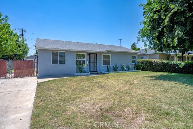 328 Joella Street, Monrovia CA: https://media.crmls.org/medias/f9cc46e8-1590-43e9-ae08-56f9a2573215.jpg