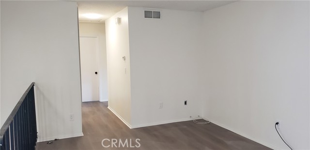 1725 Fairfield Court, Ontario CA: https://media.crmls.org/medias/f9cc8727-c858-4323-9319-aab86949a963.jpg