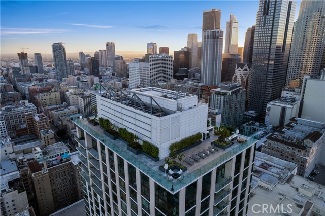 Detail Gallery Image 2 of 28 For 400 S Broadway #2414,  Los Angeles,  CA 90013 - 1 Beds | 1 Baths