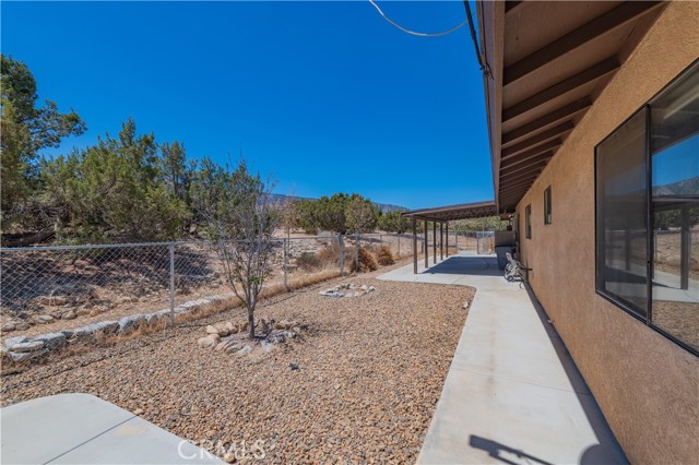 1181 Barkley Ranch Road, Pinon Hills CA: https://media.crmls.org/medias/f9cd3121-619f-4748-bbc0-b29a8a52245c.jpg