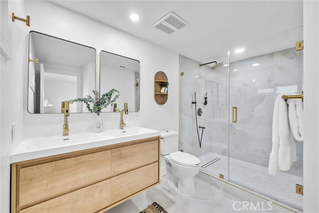 Image 4 of 45 For 3126 Rita Way