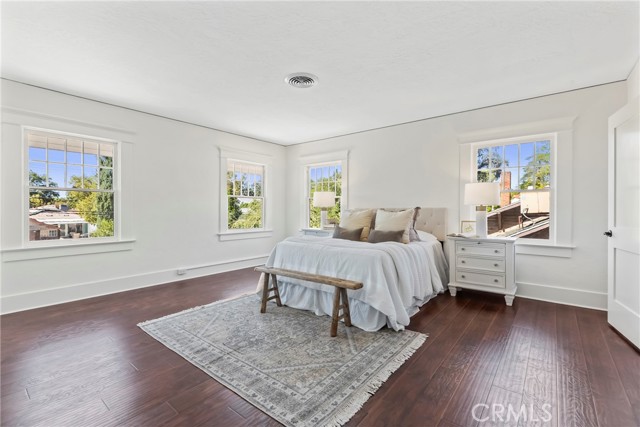 Image 35 of 57 For 1487 Echo  