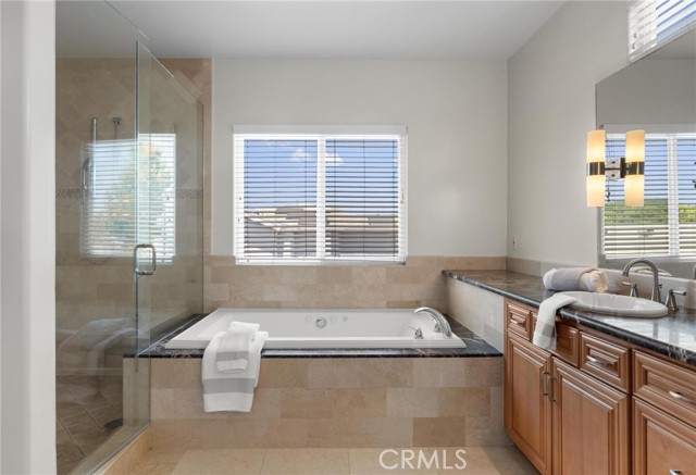 7938 Kenyon Avenue, Los Angeles CA: https://media.crmls.org/medias/f9d132de-17c6-4e4d-9f39-1d3d6ce9f920.jpg