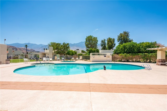 1553 Spyglass, Palm Springs CA: https://media.crmls.org/medias/f9d27980-ece5-4503-8853-d8ff87a5cb26.jpg