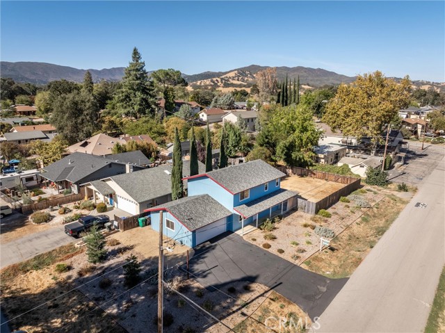 Detail Gallery Image 9 of 38 For 9680 Murphy Ave, Santa Margarita,  CA 93453 - 3 Beds | 2/1 Baths