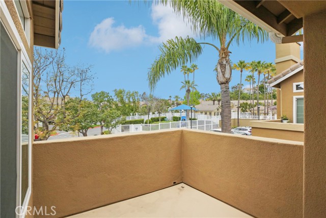 28416 Yosemite Drive, Trabuco Canyon CA: https://media.crmls.org/medias/f9d2bb79-32b9-46e4-a40c-8d9b1d1ff4b8.jpg