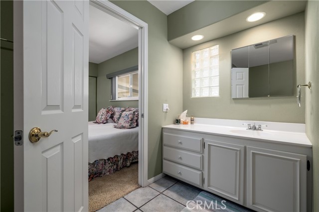 Detail Gallery Image 27 of 56 For 22958 Skylink, Canyon Lake,  CA 92587 - 2 Beds | 2 Baths