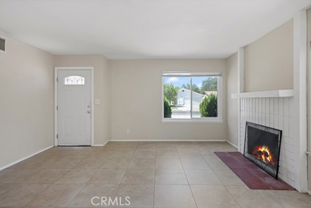 Image 3 for 44556 Fenhold St, Lancaster, CA 93535