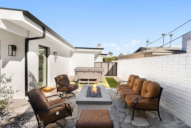Detail Gallery Image 12 of 22 For 122 W Avenida De Los Lobos Marinos, San Clemente,  CA 92672 - 5 Beds | 4 Baths