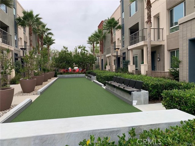 120 Citysquare, Irvine CA: https://media.crmls.org/medias/f9d5e3e7-372e-4d5f-8751-ff1d11edecf7.jpg