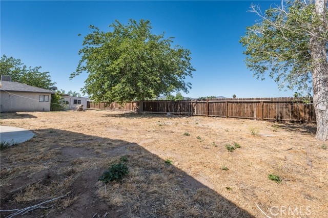 Detail Gallery Image 27 of 30 For 2533 E Avenue Q2, Palmdale,  CA 93550 - 3 Beds | 2 Baths