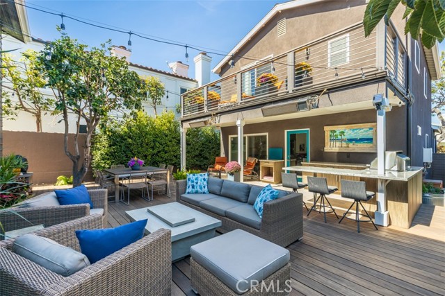 732 36th Street, Manhattan Beach, California 90266, 4 Bedrooms Bedrooms, ,3 BathroomsBathrooms,Residential,Sold,36th,SB21235456