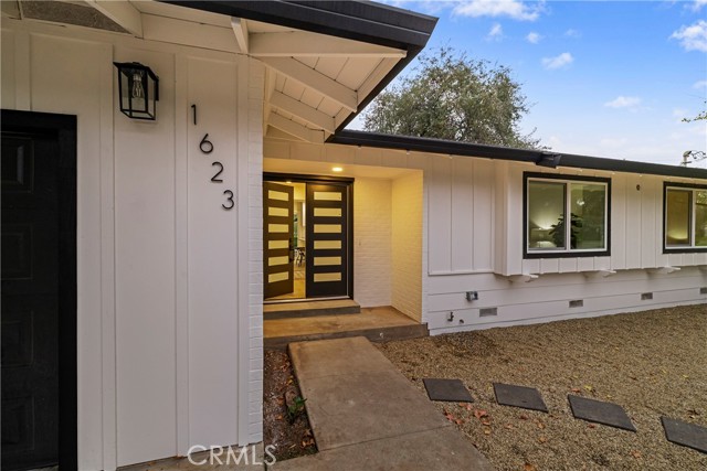 Detail Gallery Image 3 of 48 For 1623 Diamond, Chico,  CA 95928 - 3 Beds | 2 Baths
