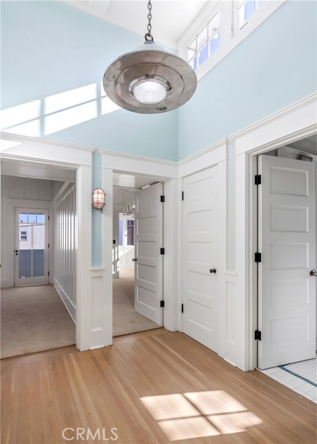 404 17th Street, Manhattan Beach, California 90266, 3 Bedrooms Bedrooms, ,2 BathroomsBathrooms,Residential,Sold,17th,SB21090546