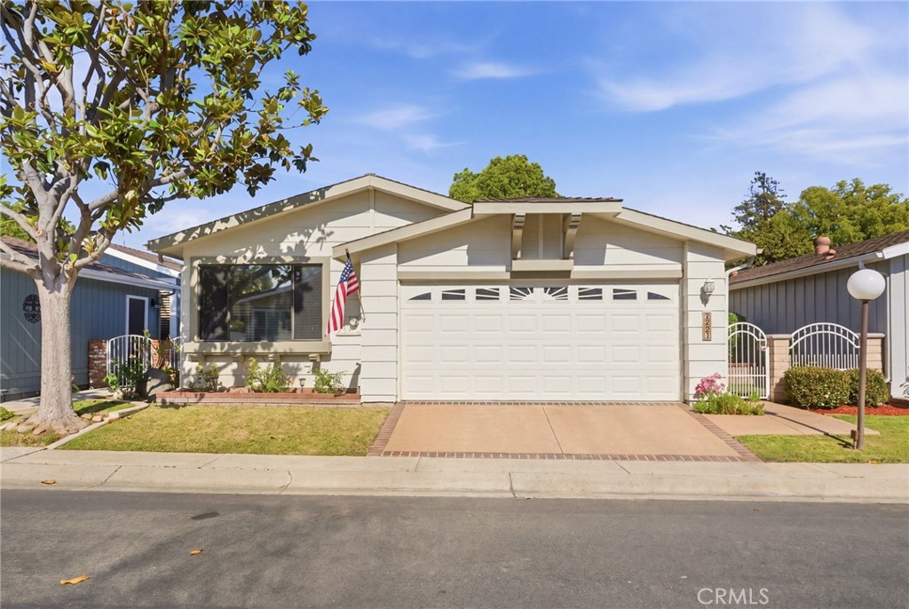 2621 Park Lake #197