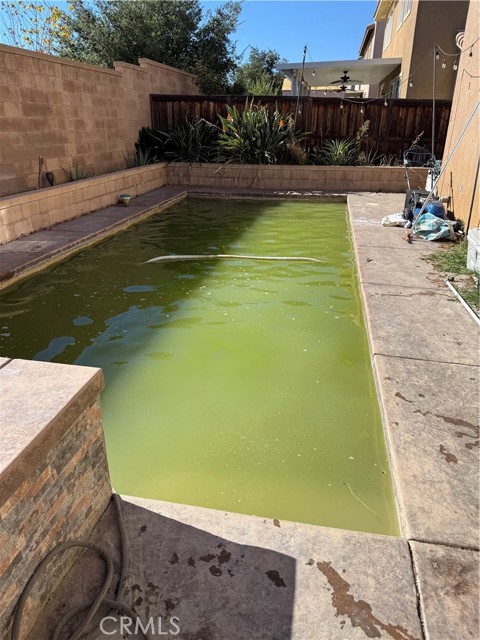 37575 Parkway Drive, Beaumont CA: https://media.crmls.org/medias/f9d81705-ca94-42f4-9e9c-e6d454059385.jpg