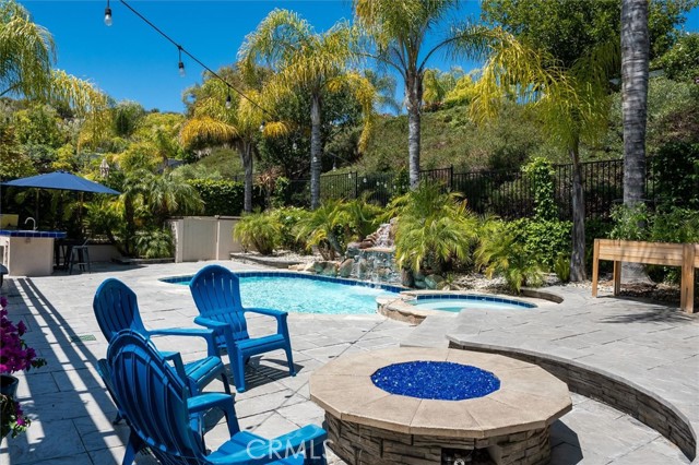 26745 Sandburn Place, Stevenson Ranch CA: https://media.crmls.org/medias/f9d84f76-b0e5-447b-b710-aab50d669cc1.jpg