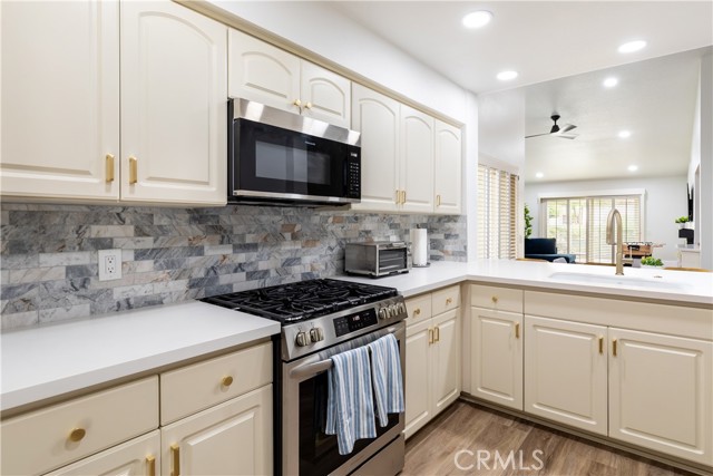 Detail Gallery Image 15 of 40 For 216 Desert Falls Drive East, Palm Desert,  CA 92211 - 2 Beds | 2 Baths