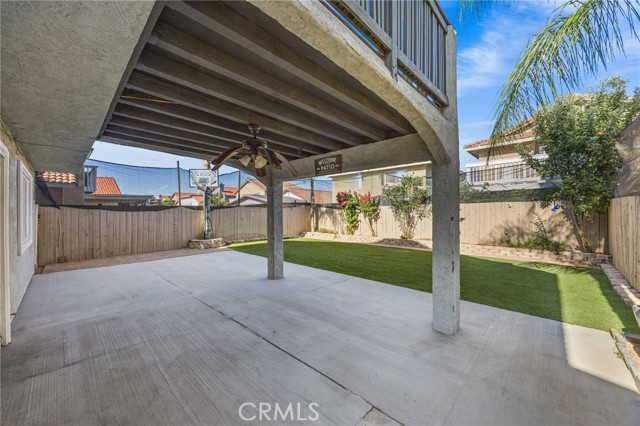 1629 Glenview Drive, Perris CA: https://media.crmls.org/medias/f9d9ef4f-fcb5-409f-8b2d-ccfe28482912.jpg