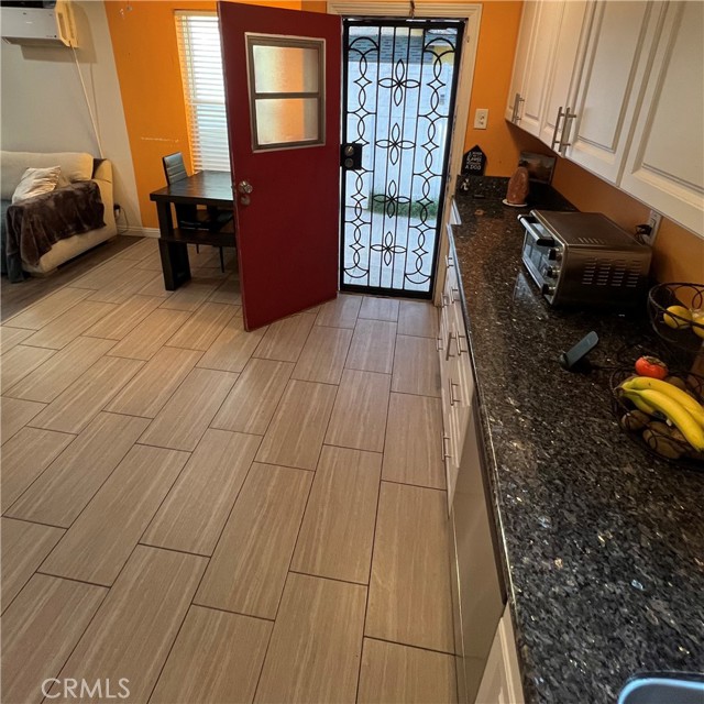 Detail Gallery Image 8 of 15 For 3999 Platt, Lynwood,  CA 90262 - 2 Beds | 1 Baths