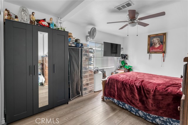 226 W Maitland Street, Ontario CA: https://media.crmls.org/medias/f9da81e5-8553-4628-b9a6-d607826a064e.jpg