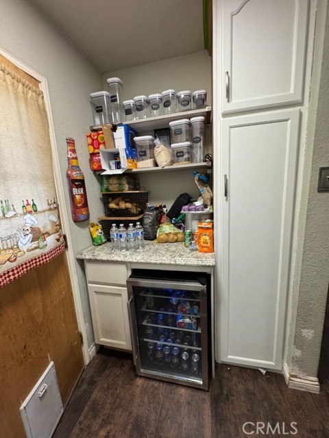 Detail Gallery Image 12 of 22 For 6045 Harding Ave, South Gate,  CA 90280 - 2 Beds | 2 Baths