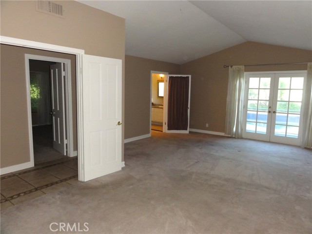 Detail Gallery Image 10 of 21 For 337 Fox Hills Dr, Thousand Oaks,  CA 91361 - 4 Beds | 2/1 Baths