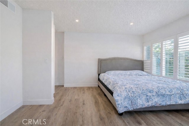 Detail Gallery Image 9 of 22 For 9543 Andover Cir, Fountain Valley,  CA 92708 - 3 Beds | 2 Baths
