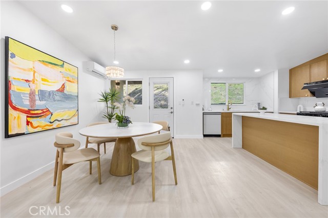 Detail Gallery Image 5 of 41 For 261 Zenith, La Puente,  CA 91744 - 3 Beds | 2 Baths