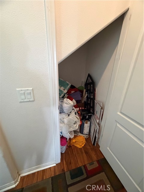 Detail Gallery Image 28 of 63 For 28512 Meadow Heights Ct, Canyon Country,  CA 91387 - 6 Beds | 3 Baths