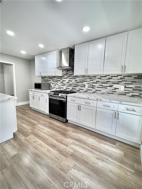 Detail Gallery Image 14 of 33 For 580 N Brea Bld #31,  Brea,  CA 92821 - 2 Beds | 2 Baths