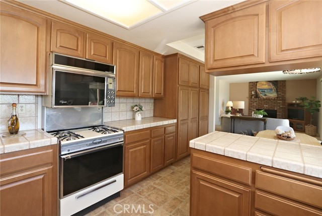 Kitchen with double oven and lots of cabinets