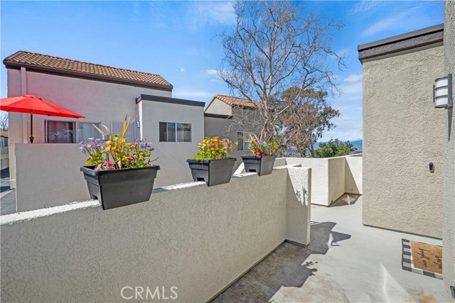 Detail Gallery Image 33 of 45 For 24451 Leonard Tree Ln #201,  Newhall,  CA 91321 - 2 Beds | 2 Baths