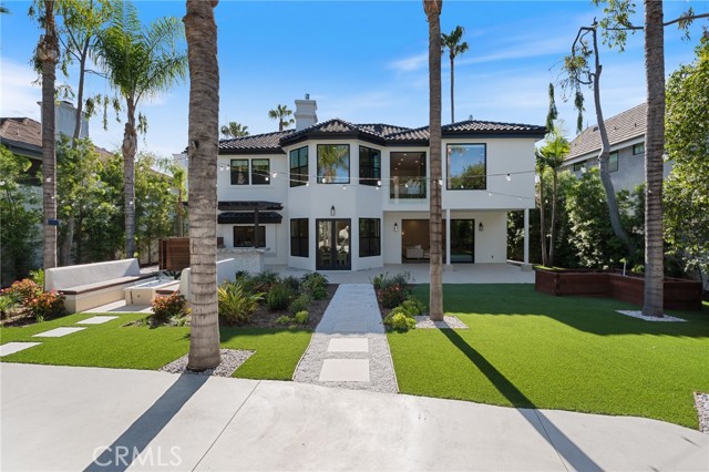 Detail Gallery Image 4 of 70 For 17437 Oak Creek Ct, Encino,  CA 91316 - 5 Beds | 5/1 Baths