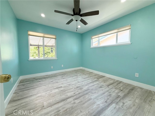 Detail Gallery Image 19 of 39 For 23233 Vanowen St, West Hills,  CA 91307 - 3 Beds | 2 Baths
