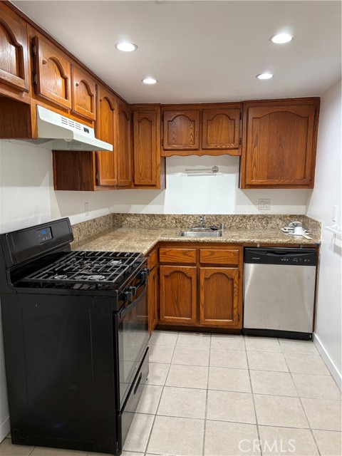 Detail Gallery Image 1 of 5 For 11314 La Mirada Bld #10,  Whittier,  CA 90604 - 1 Beds | 1 Baths