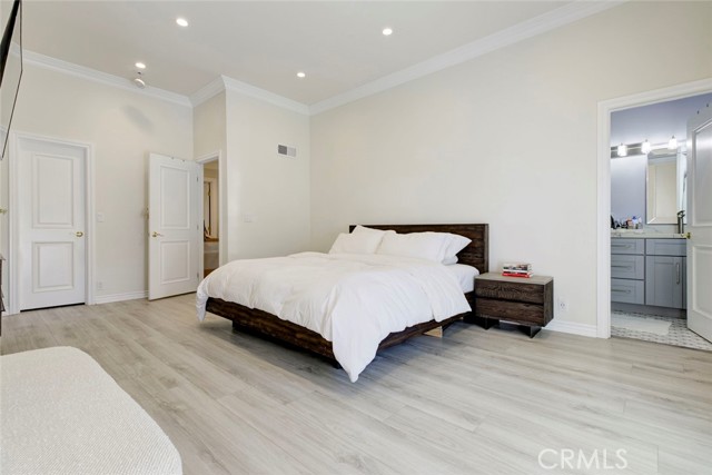 Detail Gallery Image 34 of 58 For 4342 Coldwater Canyon #3,  Studio City,  CA 91604 - 2 Beds | 3 Baths