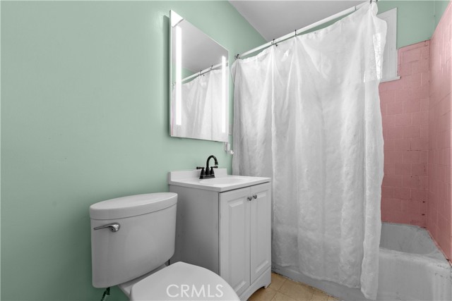 Detail Gallery Image 17 of 23 For 11267 Sampson Ave, Lynwood,  CA 90262 - 3 Beds | 1 Baths